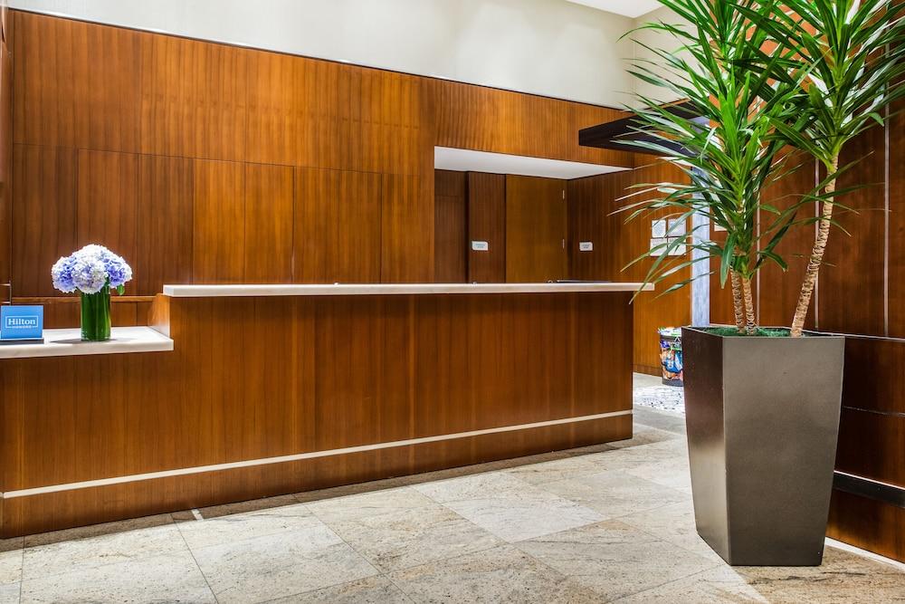 Hilton Garden Inn West 35Th Street Нью-Йорк Экстерьер фото