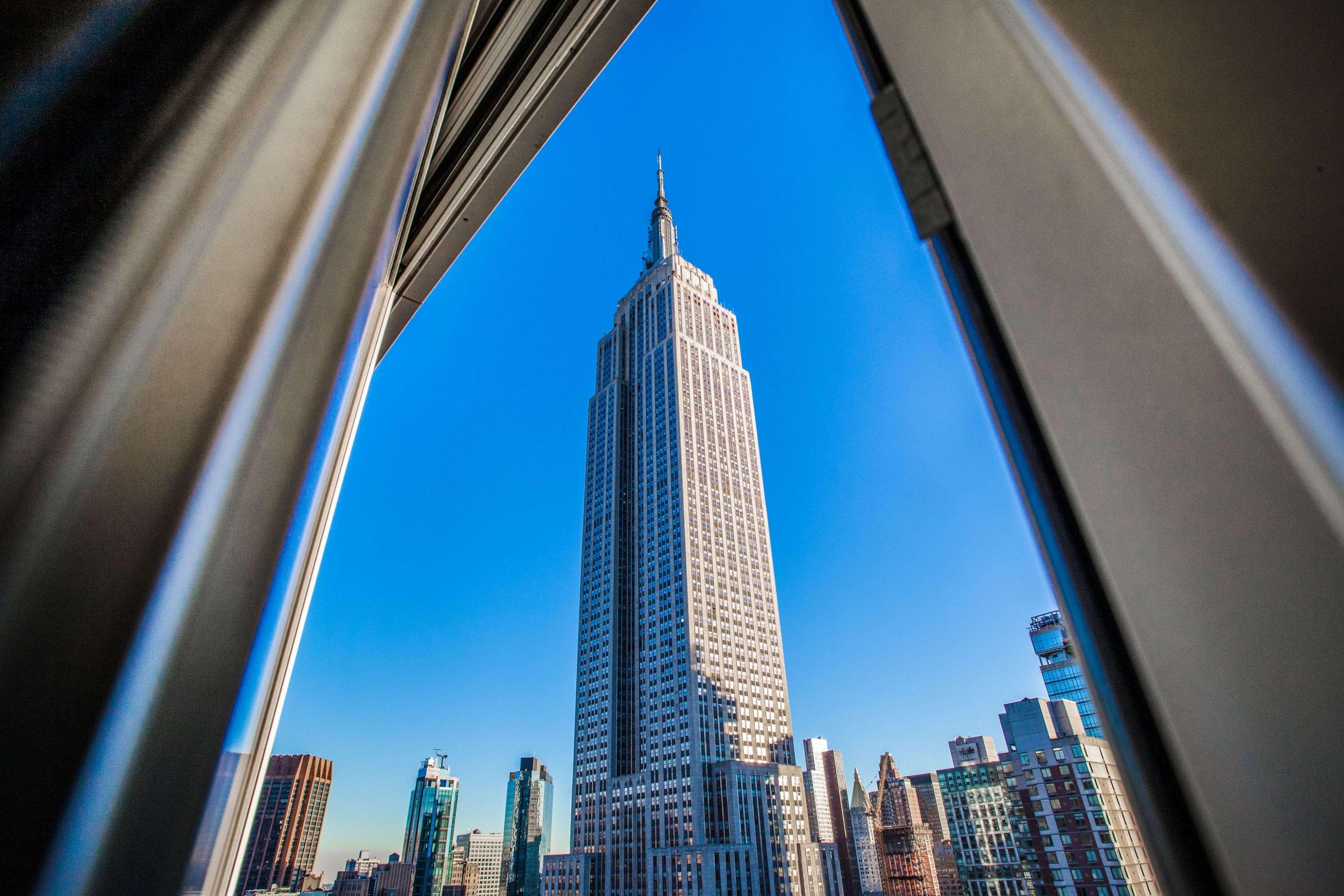 Hilton Garden Inn West 35Th Street Нью-Йорк Экстерьер фото
