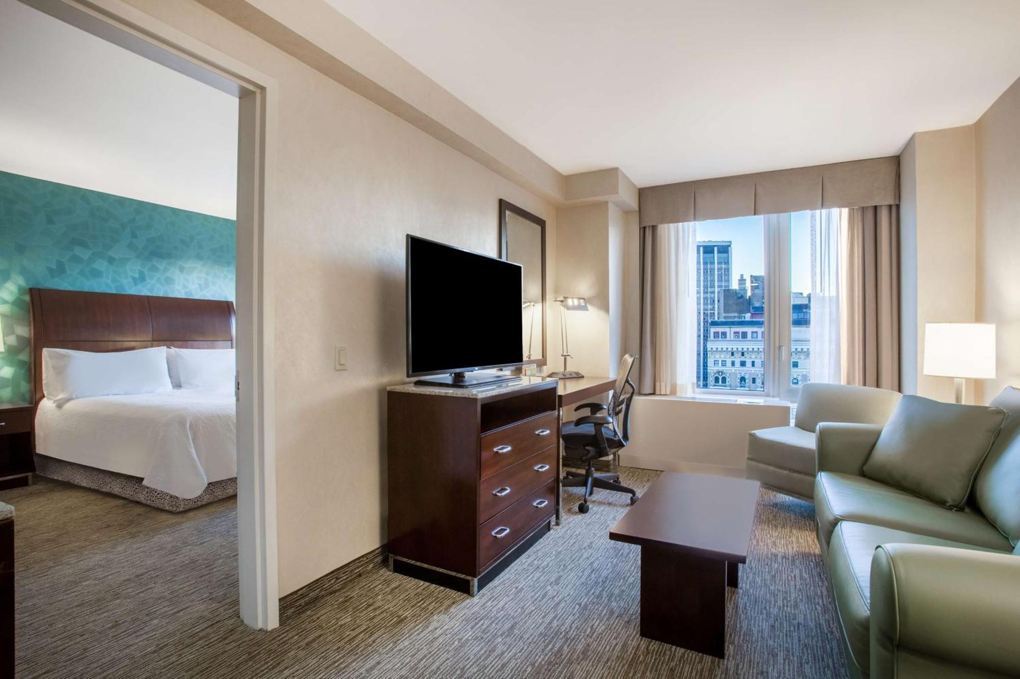 Hilton Garden Inn West 35Th Street Нью-Йорк Экстерьер фото