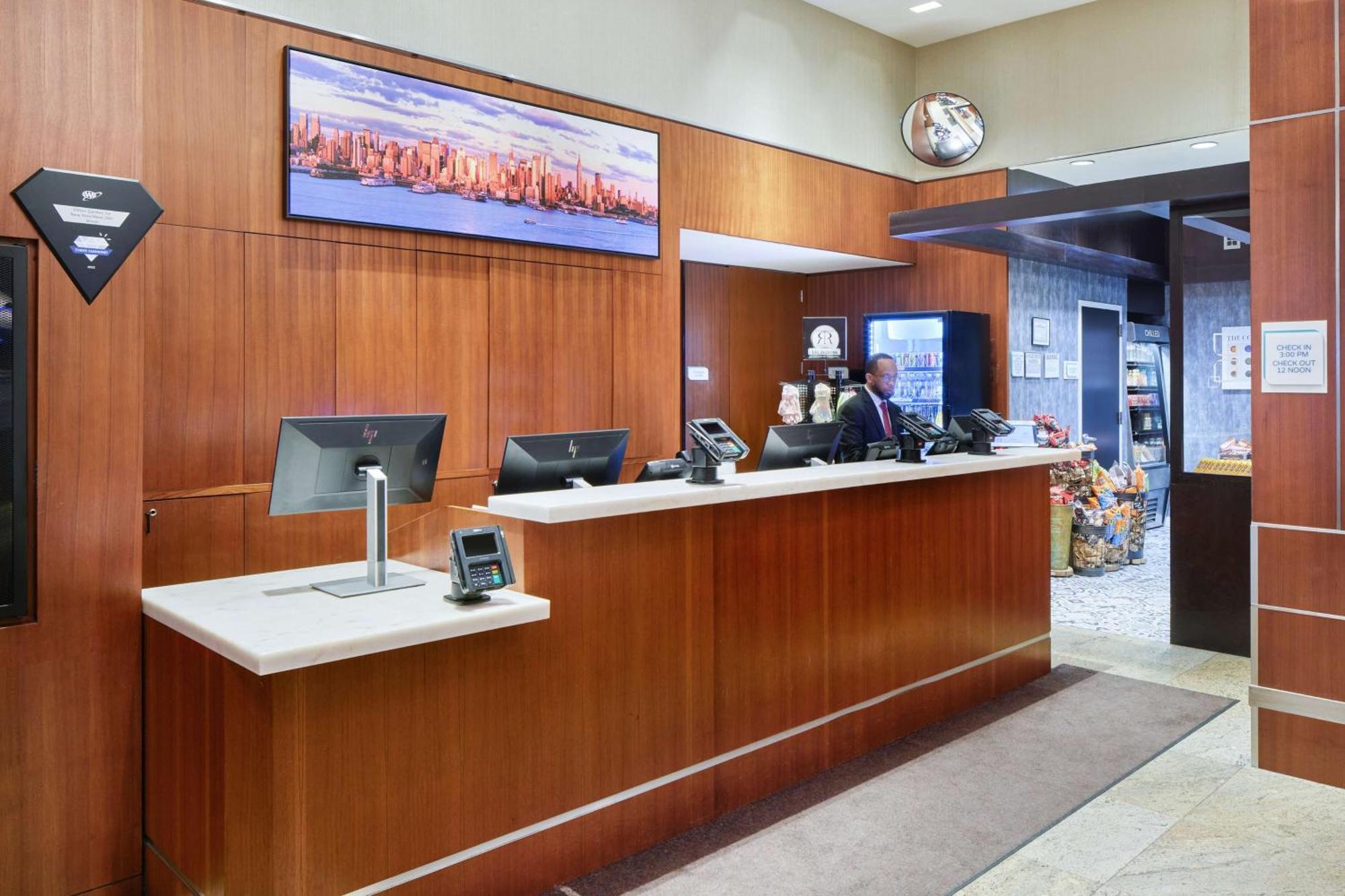 Hilton Garden Inn West 35Th Street Нью-Йорк Экстерьер фото