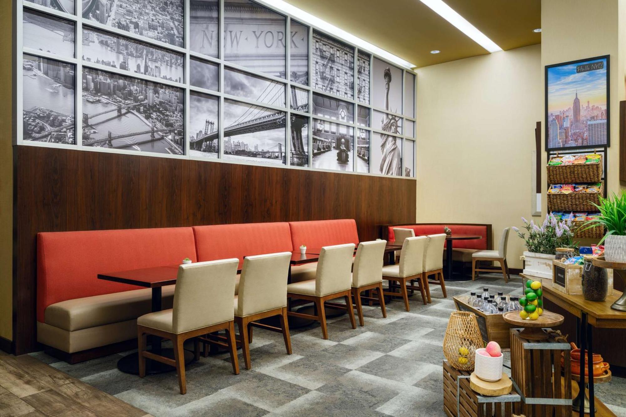 Hilton Garden Inn West 35Th Street Нью-Йорк Экстерьер фото
