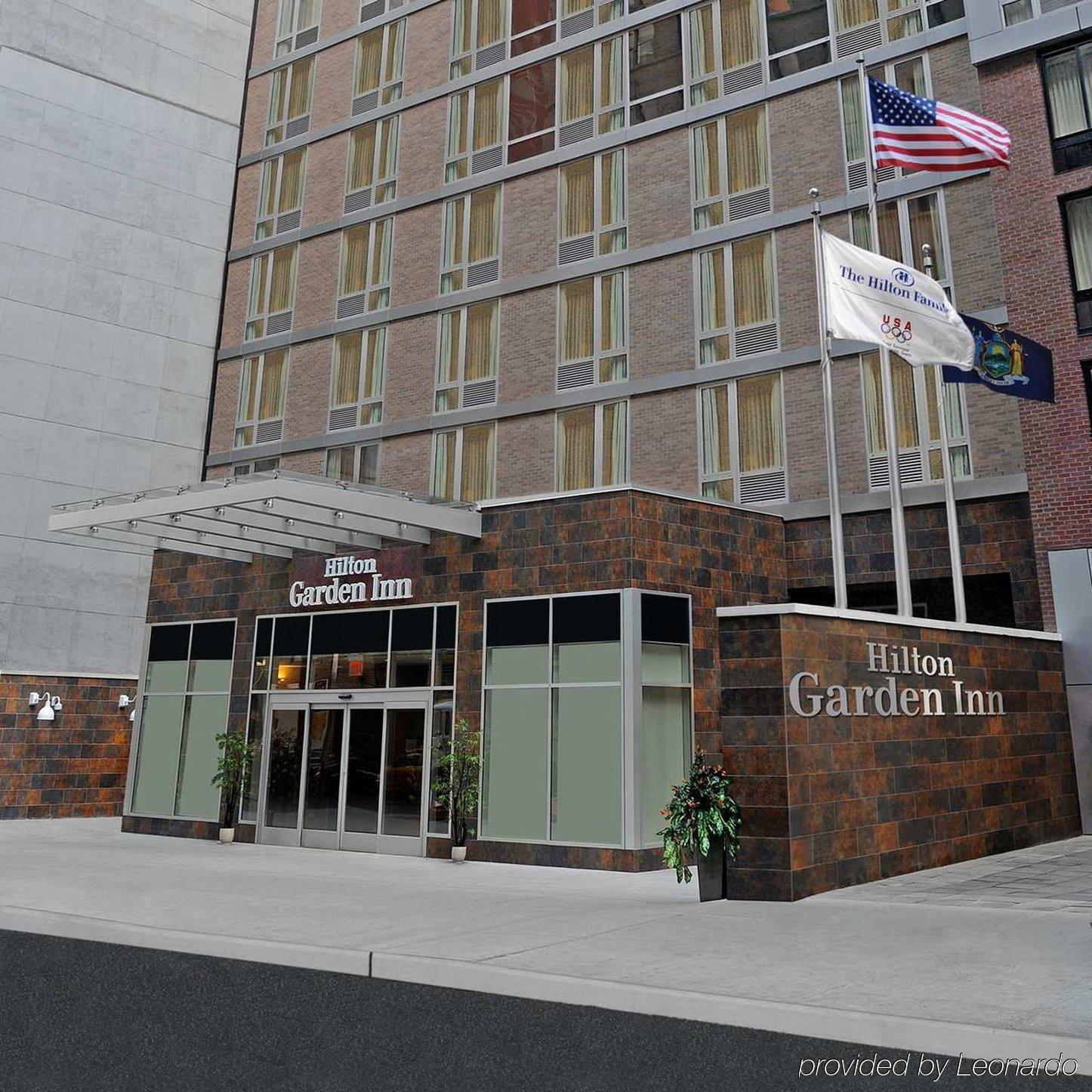 Hilton Garden Inn West 35Th Street Нью-Йорк Экстерьер фото