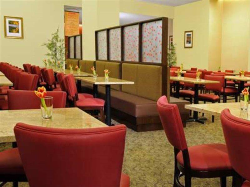 Hilton Garden Inn West 35Th Street Нью-Йорк Экстерьер фото